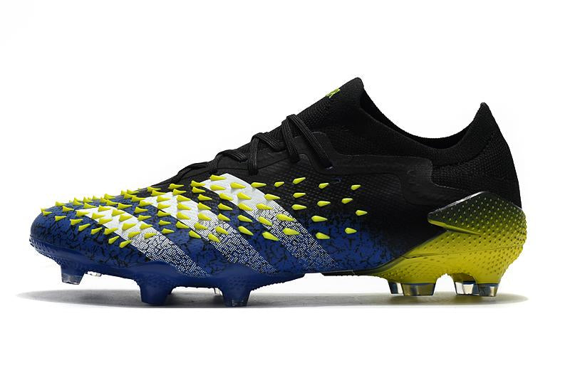 Chuteira adidas Predator Freak .1 Campo