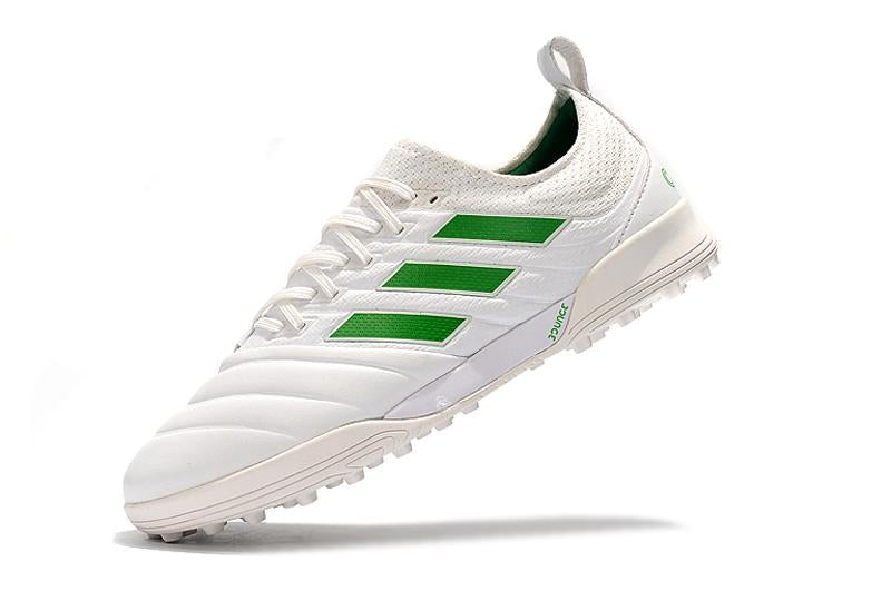 Chuteira Adidas Copa 20.1 Society