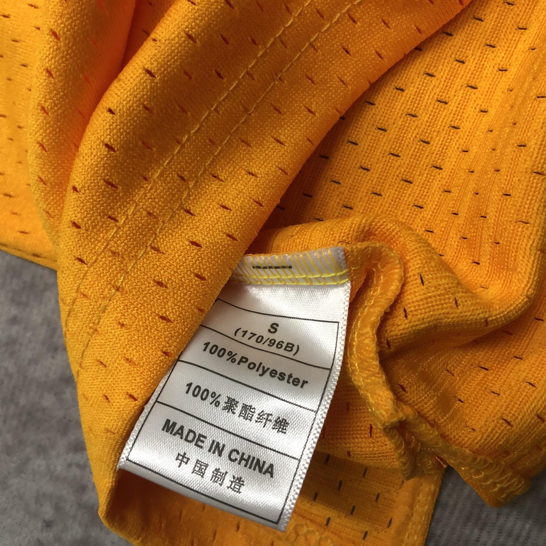 Regata Mitchell & Ness Los Angeles Lakers 1984-1985 Amarela