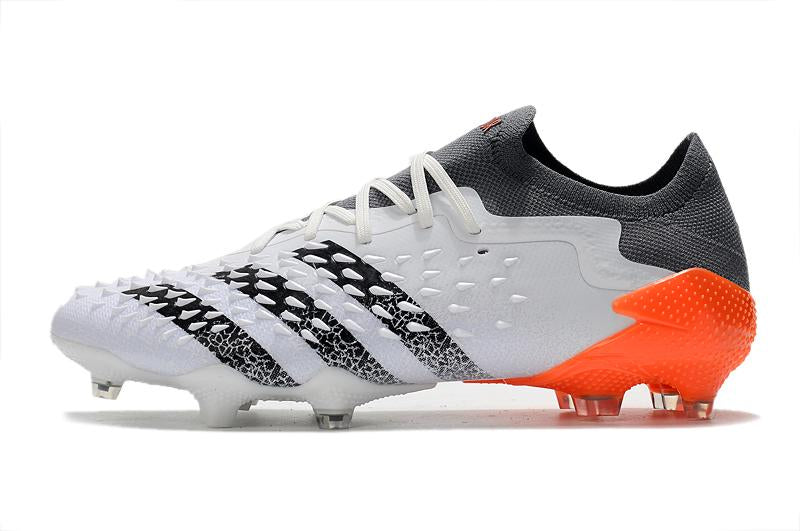 Chuteira adidas Predator Freak .1 Campo