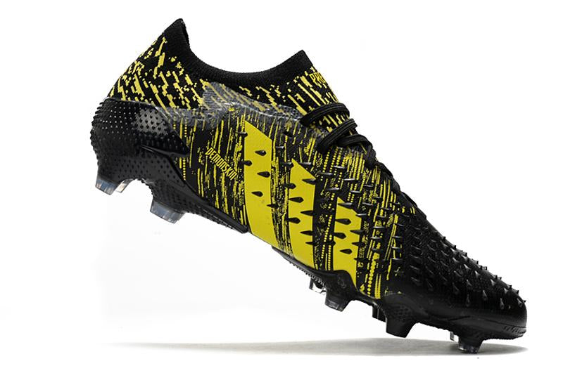 Chuteira adidas Predator Freak .1 Campo
