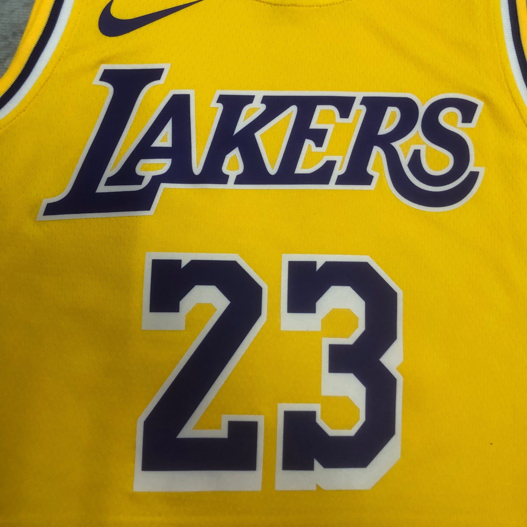 Regata Nike - Los Angeles Lakers Icon Edition 2022 #james - Swingman
