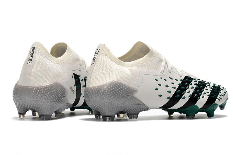 Chuteira adidas Predator Freak .1 Campo