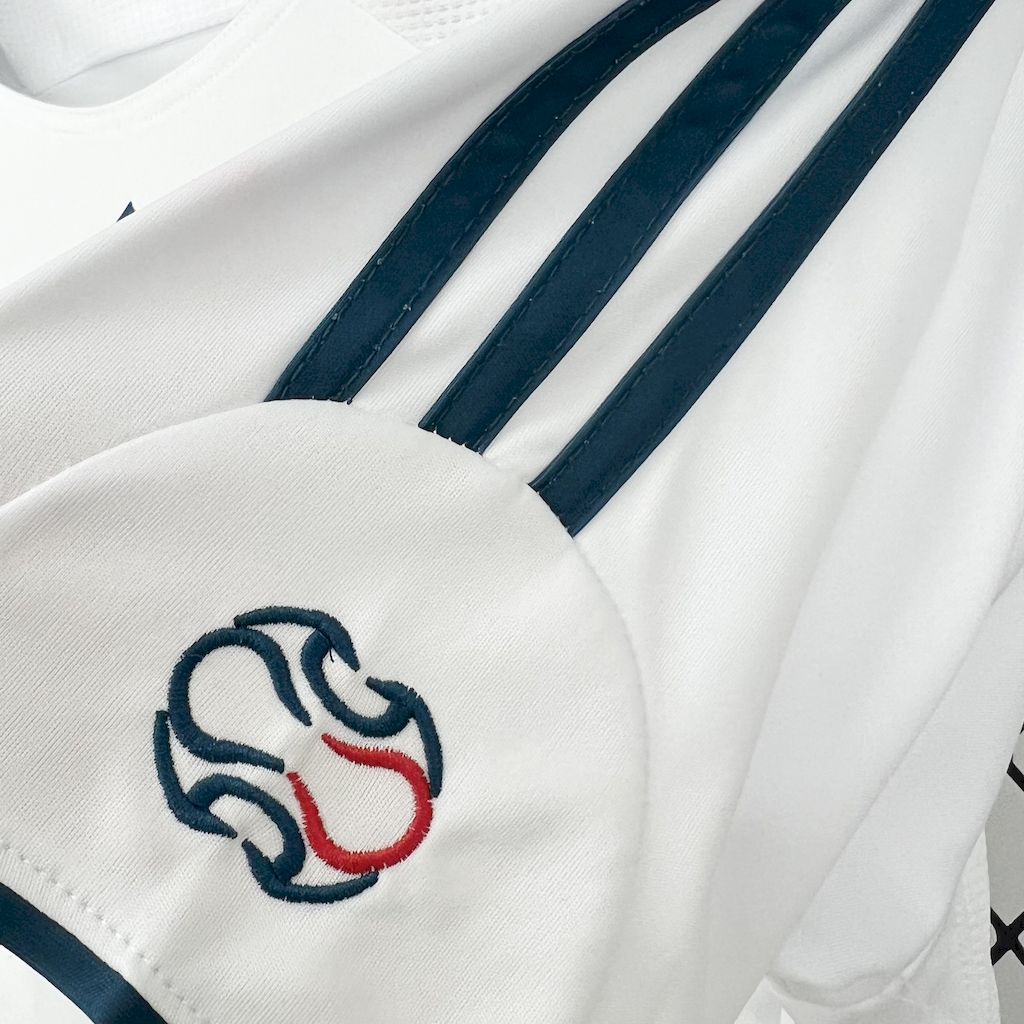 Camisa do Liverpool Retro 2006/07 Away