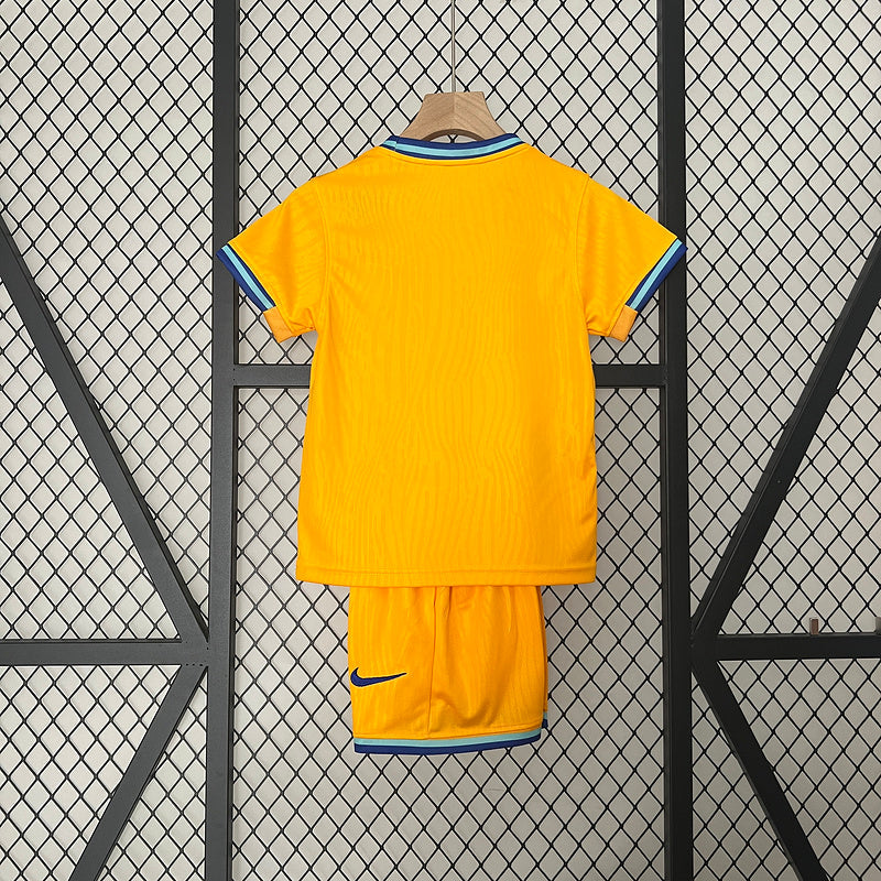 Kit Infantil Holanda 24/25